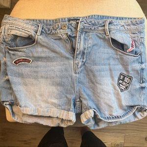 Decal jean shorts